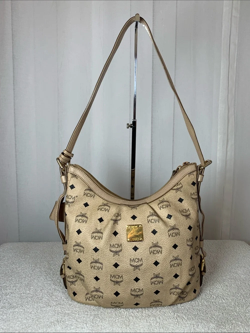 GUC MCM Beige Visetos Hobo Bag